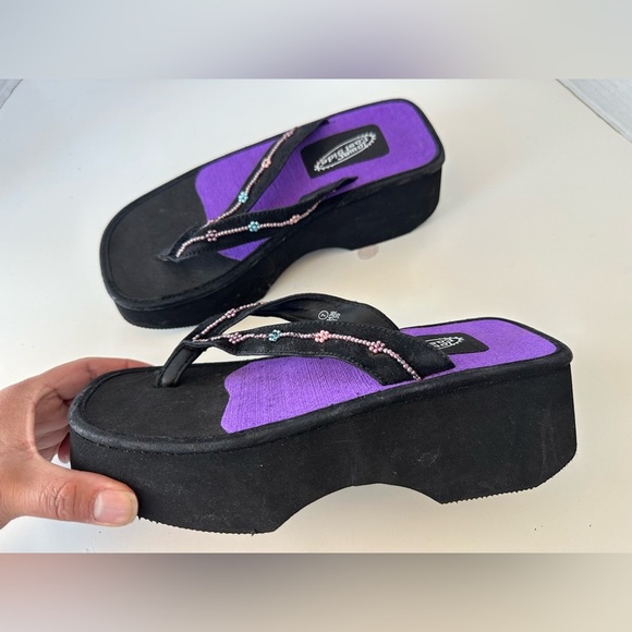 Vintage 90s Y2K Lower East Side beaded thong Flip Flop Chunky Platform Sandals - Picture 2 of 9